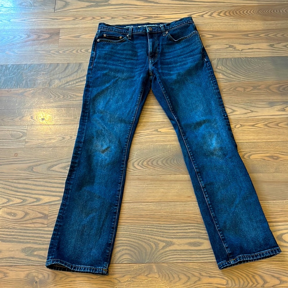 Amazon Essential boot cut slim Jeans new condition